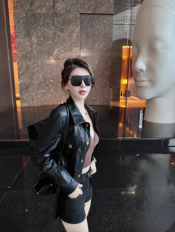 Nalian/拿恋豆子优选复古高街机车定制纹理面料三色皮夹克DZ6358