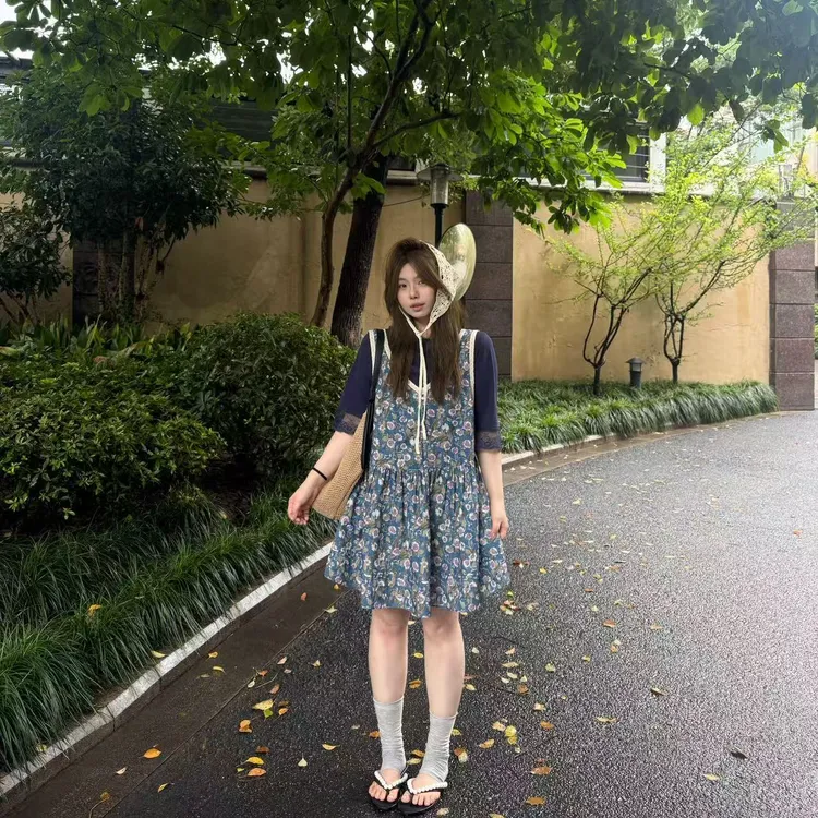 晶咕软软【迷雾仙踪】韩系少女感蕾丝纯色T恤+碎花背心裙