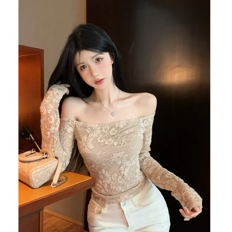 新款性感蕾丝一字肩长袖t恤女气质修身显瘦打底衫上衣