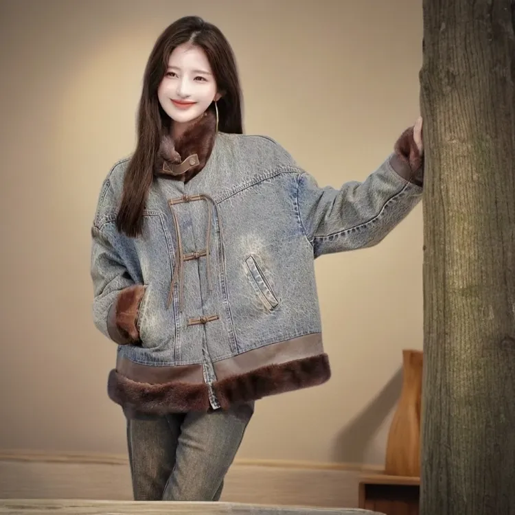 小个子皮毛拼接水洗复古牛仔棉衣女冬季保暖洋气百搭加绒棉服上衣