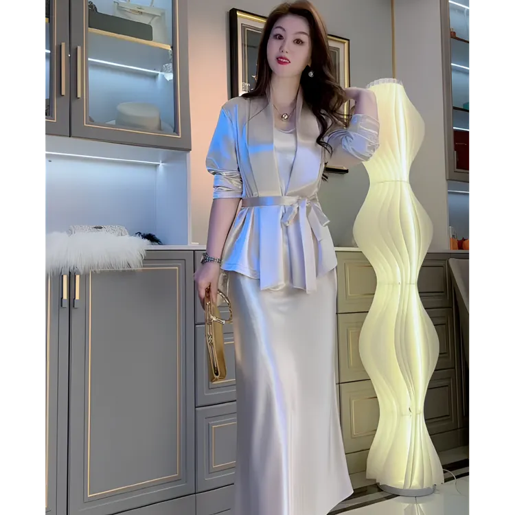 纯色简约名媛风鎏金缎翻领系带外套女显瘦气质轻奢时尚新款8506