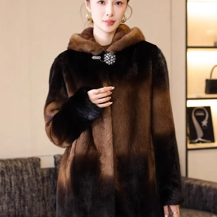 新款貂皮大衣女连帽整貂裘皮貂毛妈妈装大码加厚皮草外套中长款