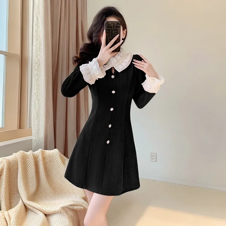 2025秋冬新款亮丝修身显瘦雪尼尔甜美拼接花边钉珠时尚气质连衣裙