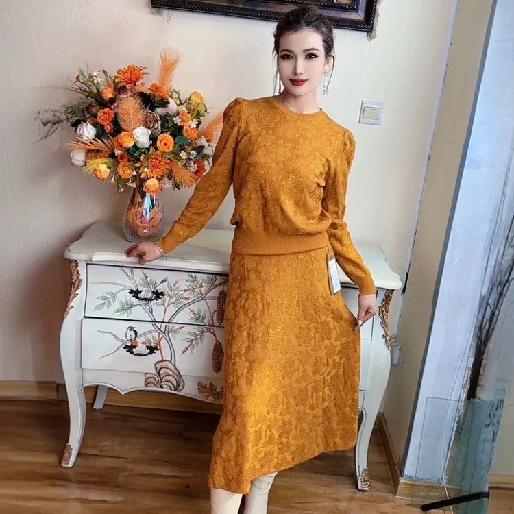 闪闪花花款两件套qeqak gul