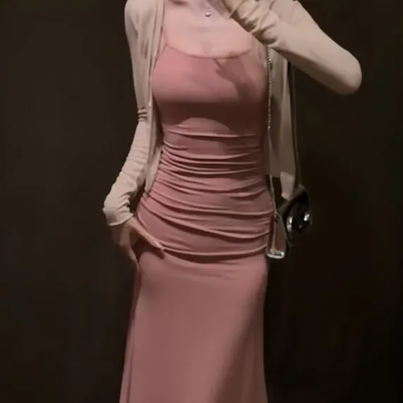 2025早秋港风两件套套装显瘦包臀小众网红女装裙子气质连衣裙套装