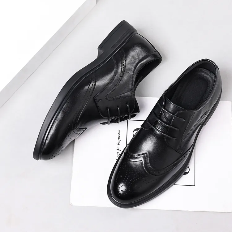 头层牛皮新款男士皮鞋布洛克雕花休闲男款秋季新款软底尖头男鞋