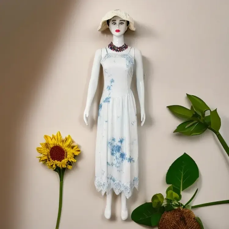 法式工艺扎染吊带连衣裙蓝白色蕾丝花边摆渡优雅扎染风格设计