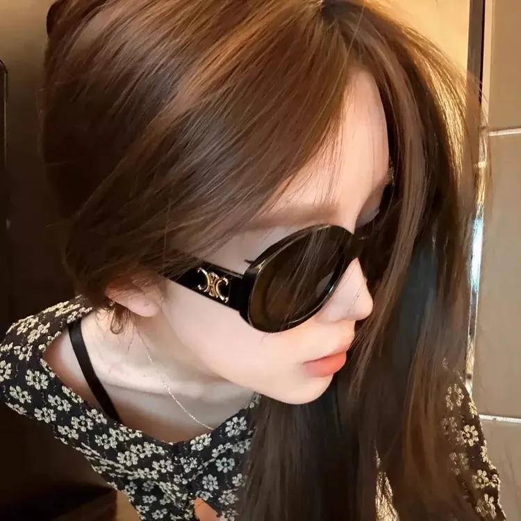 凯旋门网红复古女士个性茶色街拍时尚太阳镜方框大框