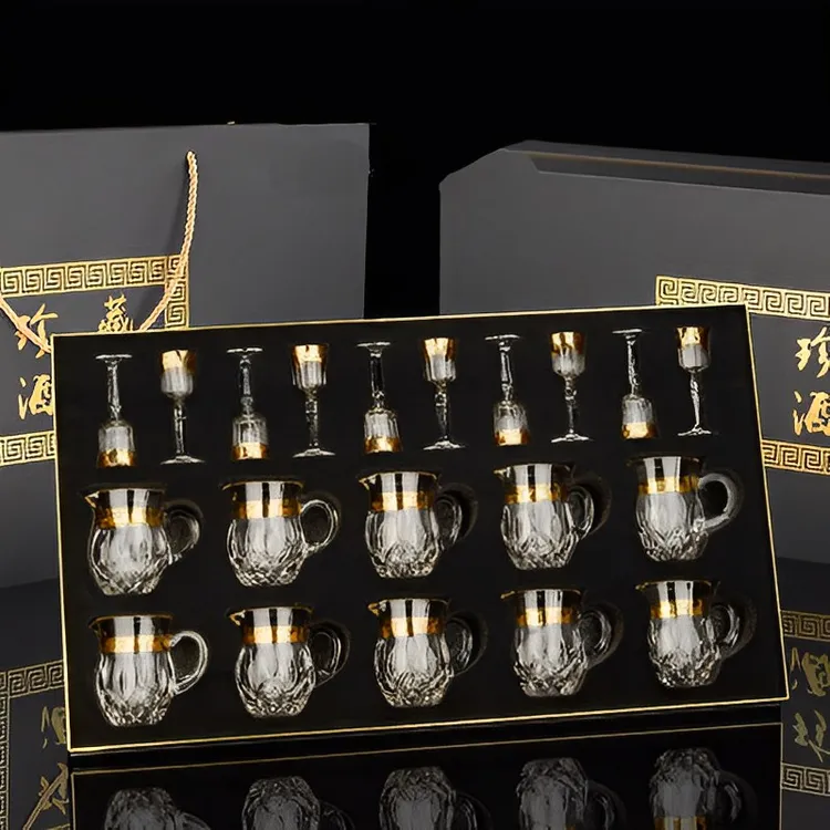 高档水晶白酒杯套装家用轻奢创意烈酒杯小号高脚一口杯分酒器礼盒