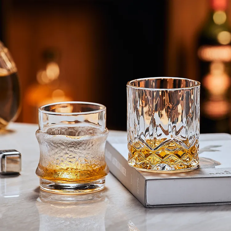 创意欧式刻花水晶威士忌酒杯玻璃啤酒杯家用加厚洋酒杯轻奢个性杯
