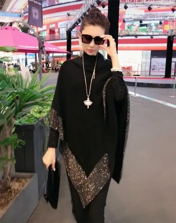 春秋新款宽松时尚潮流斗鹏高端洋气烫钻披肩针织衫中长款女装外套