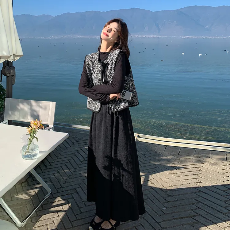 小香风新中式时尚套装裙女2024春秋新款长袖T恤马甲半身裙三件套