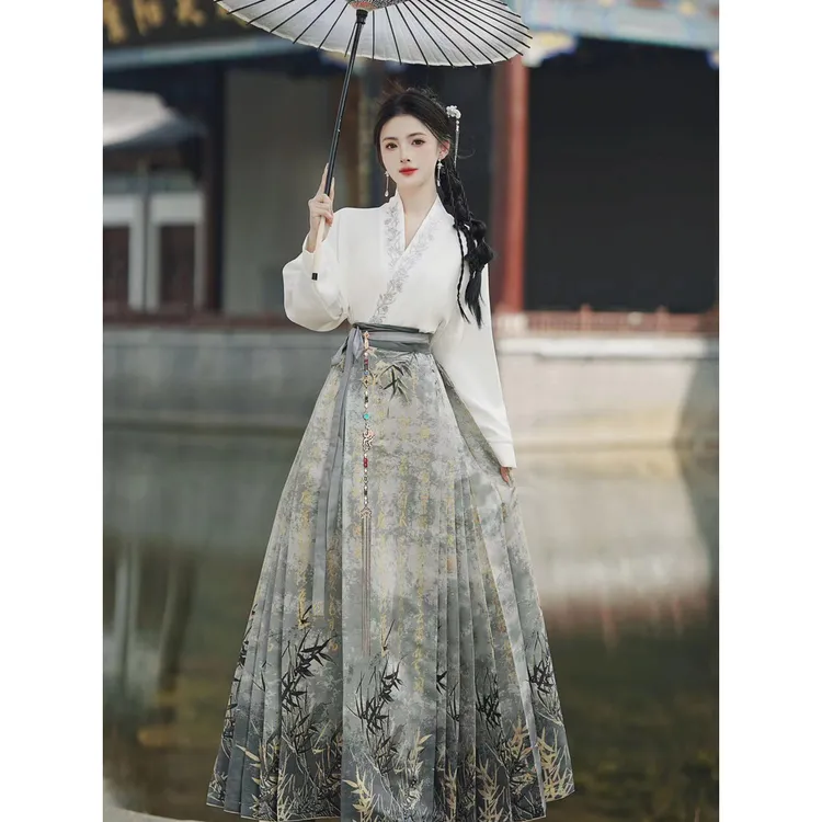 9012新中式交领上衣水墨晕染印花马面裙套装女日常中国风仙气汉服