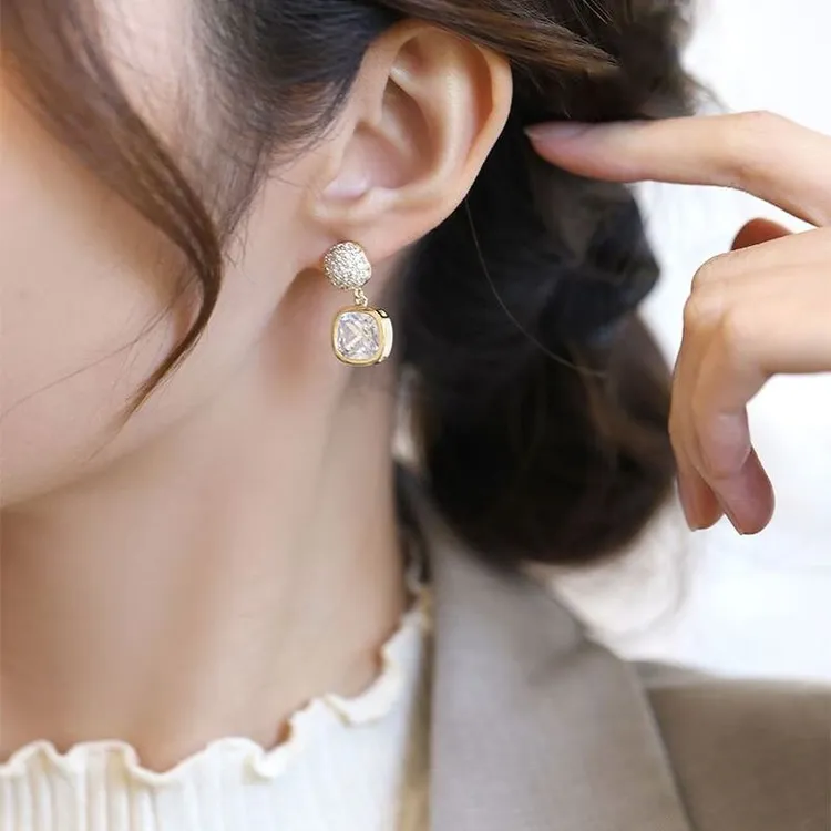 铜合金耳饰 耳饰直播间九点九米 链接风气质轻奢百搭精致耳环