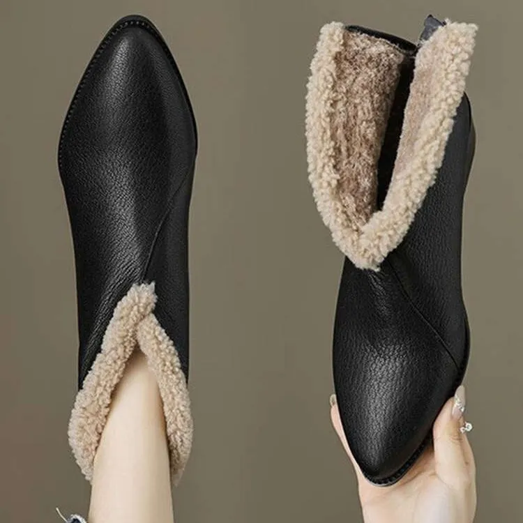 法式粗跟马丁靴女2024年冬季新款气质尖头加绒保暖短靴时尚雪地靴