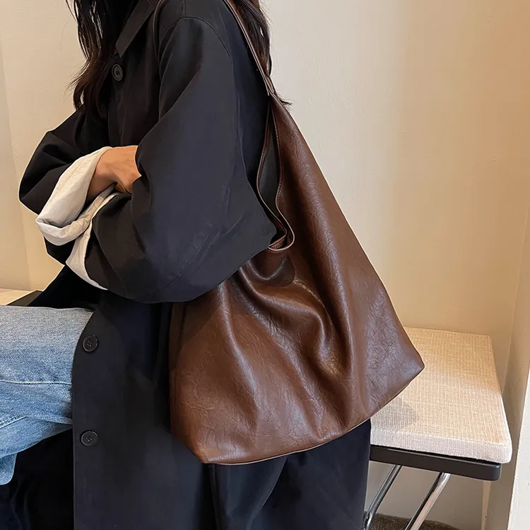 佐猫美式复古学院风大容量包包女2025秋冬新款松弛感单肩包托特包