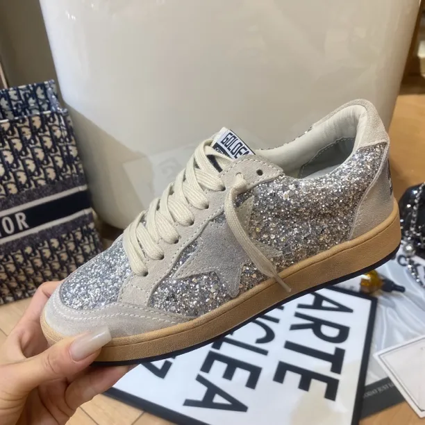 韩国东大门2024春季新款真皮亮片星星小脏鞋女百搭休闲板鞋脏脏鞋