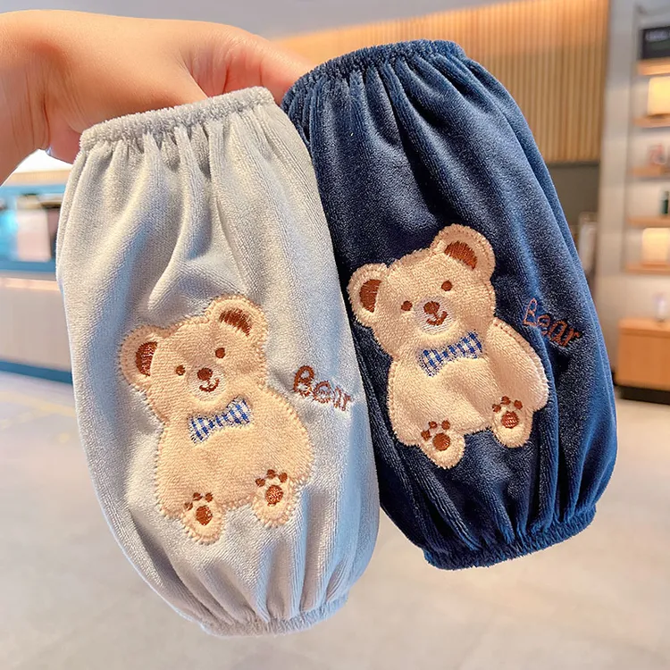 儿童卡通袖套男女童恐龙毛绒亲肤保暖护袖宝宝秋冬款防污耐脏套袖