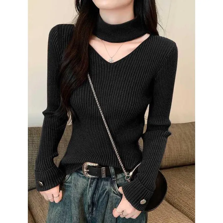 挂脖镂空v领针织衫女秋冬2024新款设计感小众打底衫毛衣内搭上衣