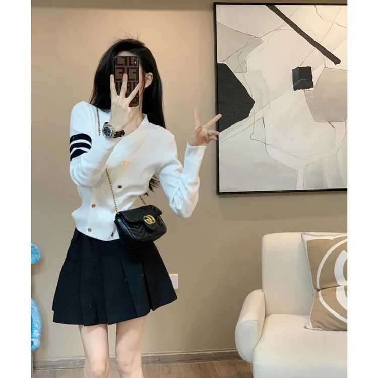 新款秋冬小香风毛衣女款2025款网红款气质针织长袖高腰短款半身裙