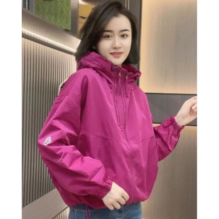 小个子2023秋季新款时尚爆款休闲短款冲锋衣上衣双拉链连帽外套女