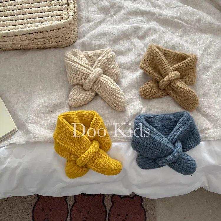 ins婴儿秋冬百搭纯色套口儿童针织柔软围巾男女宝宝保暖毛线围脖