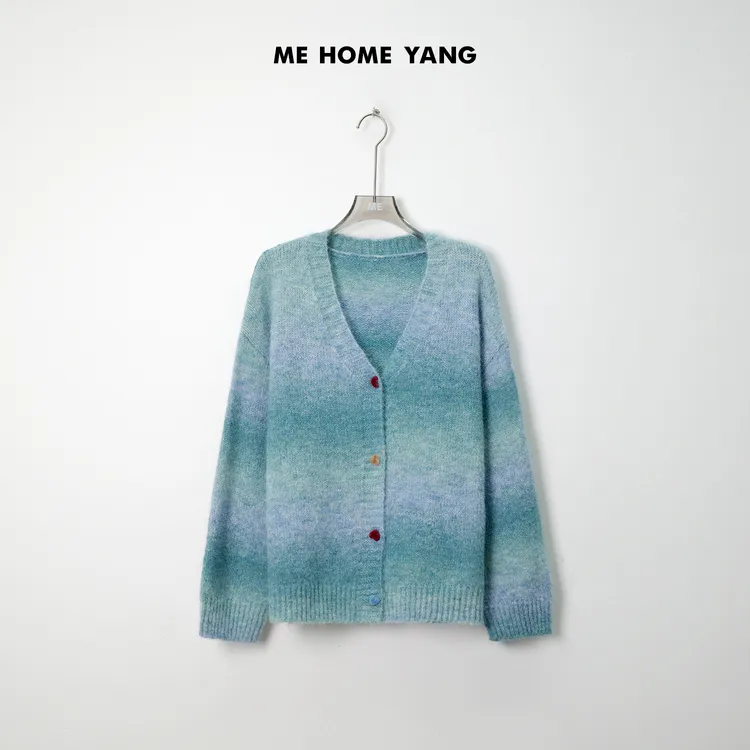 ME【画廊】绵羊毛混纺渐变段染针织上衣高级感百搭v领毛衣MEQA2734