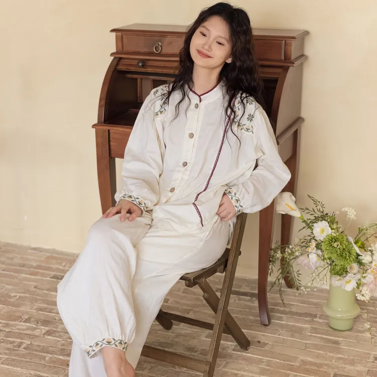 族玛士春秋季睡衣女套装长袖长裤白色纯棉纱布宽松刺绣大码家居服