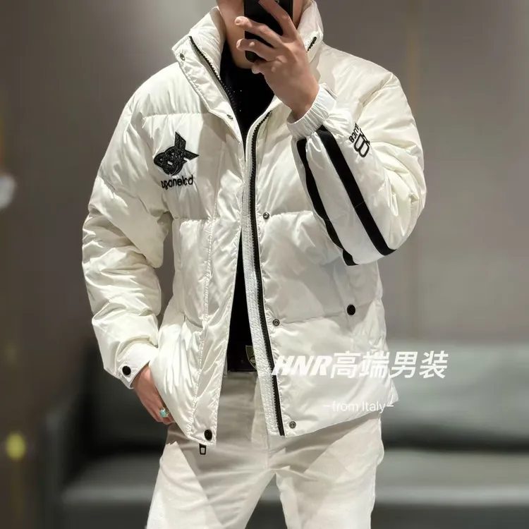 字母图案条纹织带设计新款潮流高端男士时尚休闲百搭羽绒服110