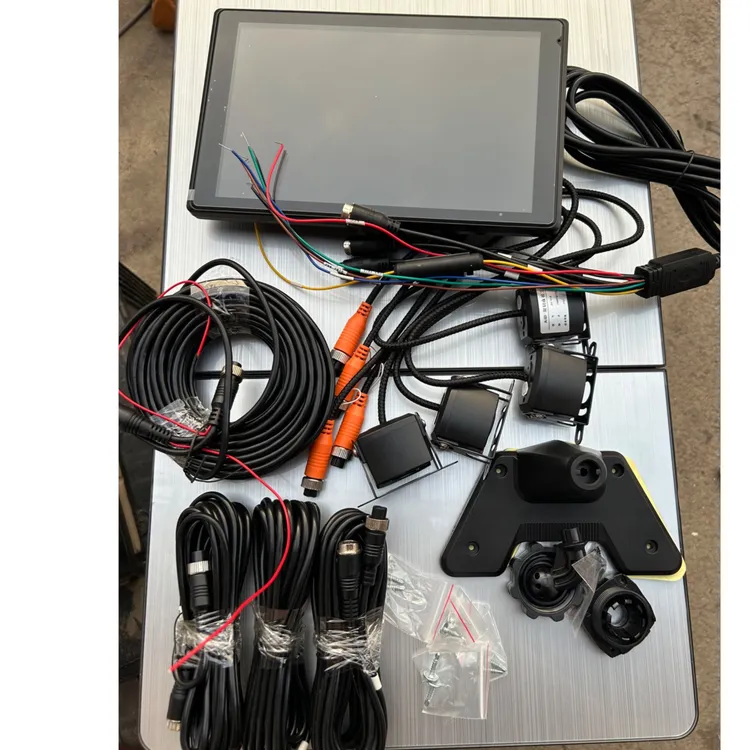 货车记录仪10.1寸高清夜视全景四路倒车影像监控一体机收割机触屏