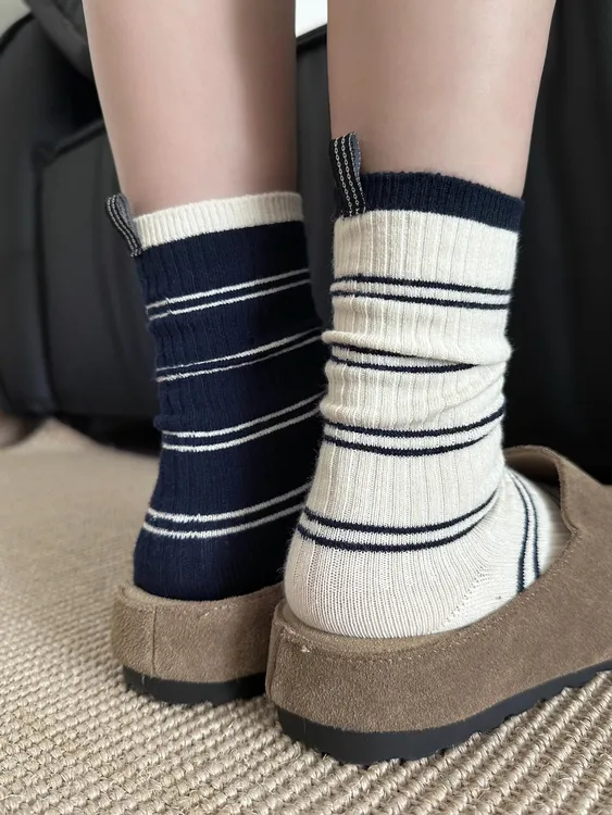 秋冬季韩系百搭耐磨布标飘带设计拼色女士堆堆袜条纹防臭中筒袜