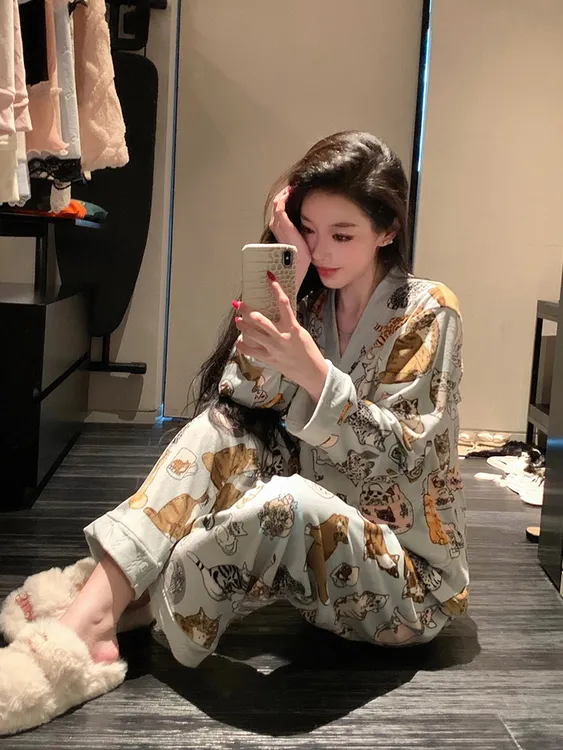 赵露思同款德绒睡衣秋冬款女士卡通小猫印花高级感家居服大码套装