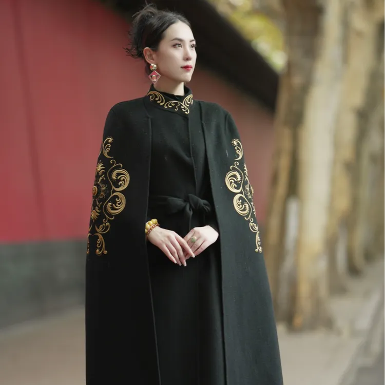 2025女装新春款双面呢羊毛刺绣国风双面羊毛斗篷式大衣 521