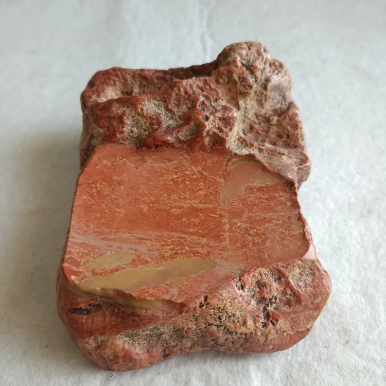 青州红丝石自然天成随形砚杯垫。12/10/4cm