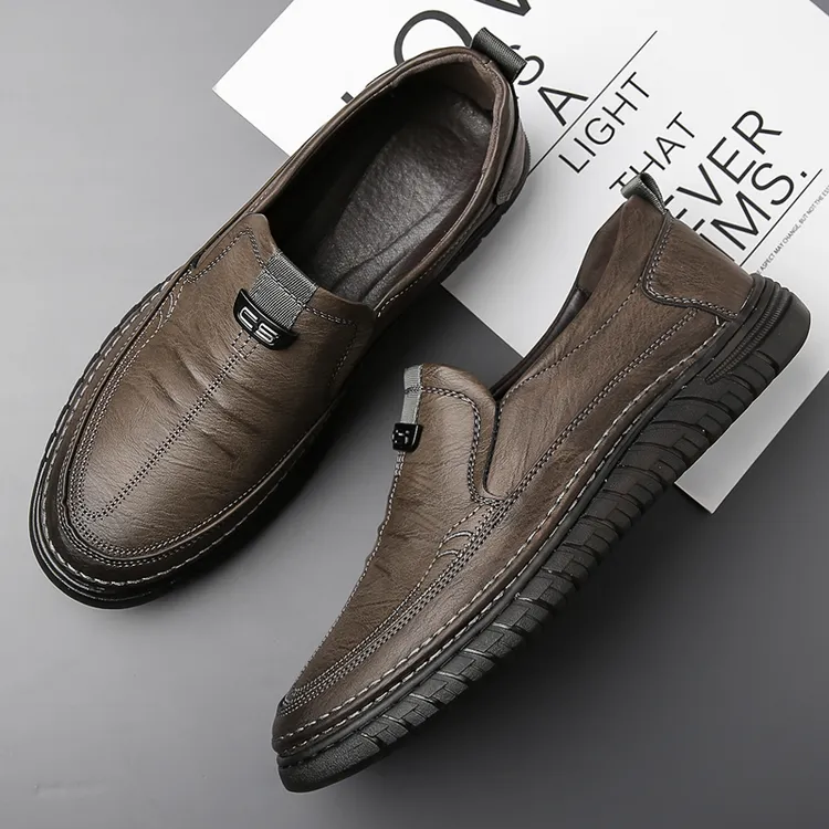 2025春季新款休闲皮鞋男士商务时尚套脚潮流软底透气一脚蹬