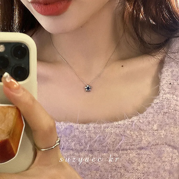 吊坠925银 黑钻花朵项链女ins2025年新款轻奢小众简约高级锁骨链