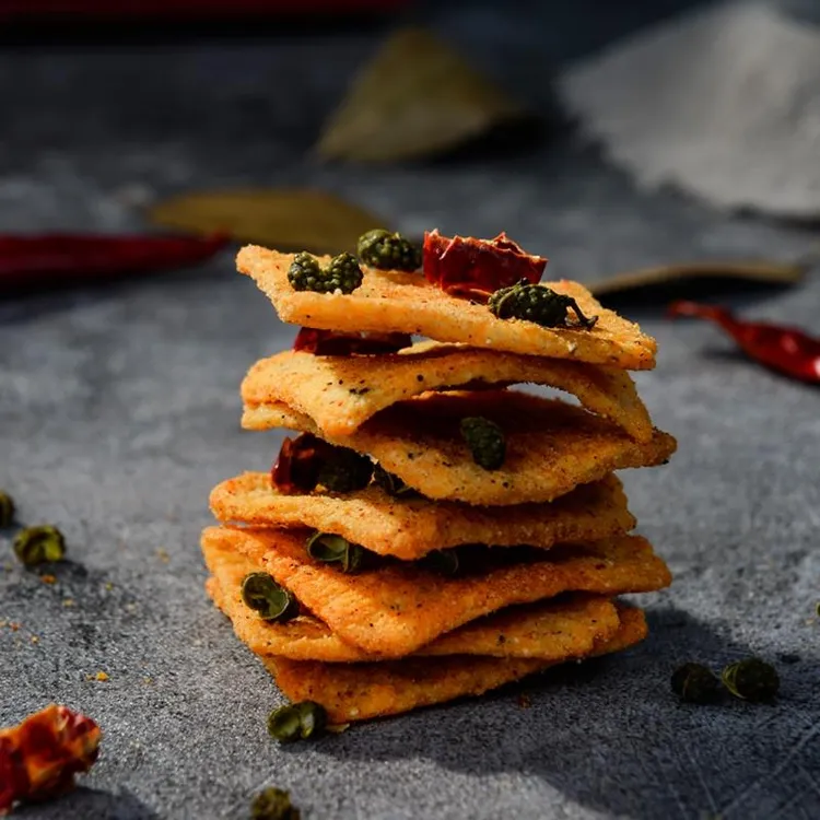 .花椒锅巴淘米熊椒香麻辣零食办公室休闲手工食品好吃的整笋0g