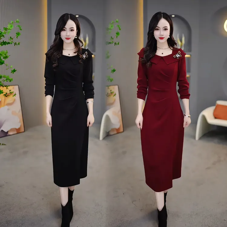 连衣裙女2025秋季新款时髦洋气修身显瘦中长款遮肚子显瘦打底裙子