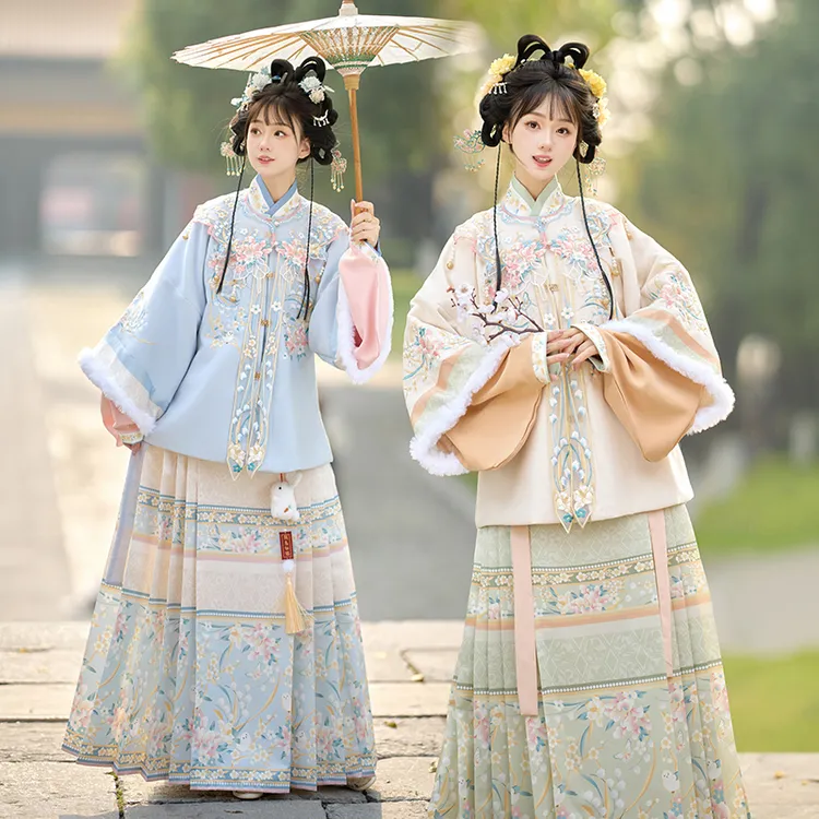 池秋记汉服【暖冬】明制加绒刺绣短袄云肩日常秋冬拜年服马面套装