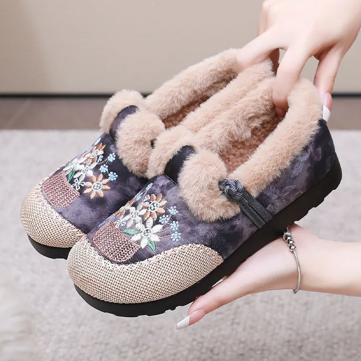 冬季加绒加厚新款老北京棉鞋女软底防滑民族风妈妈鞋绣花保暖棉靴