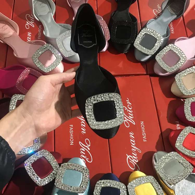 2026新款春季欧美绸缎方扣平底鞋水钻单鞋女浅口平跟中空女鞋