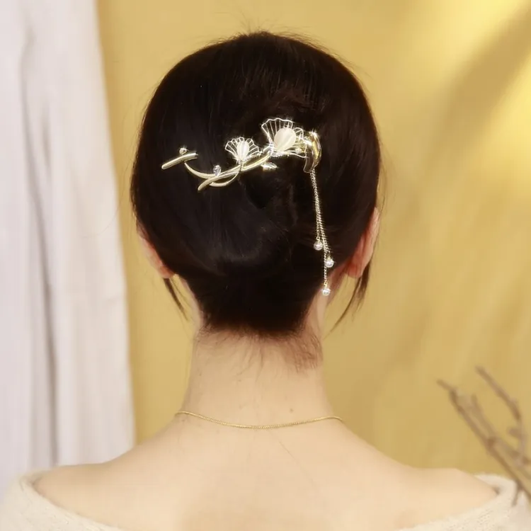 古风时尚浪漫银杏叶流苏扭扭夹新款小众高级感喵喵石精致优雅发饰