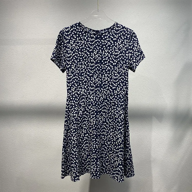 【现货实拍】2024年夏季新款黑色碎花圆领宽松短款女装连衣裙H034