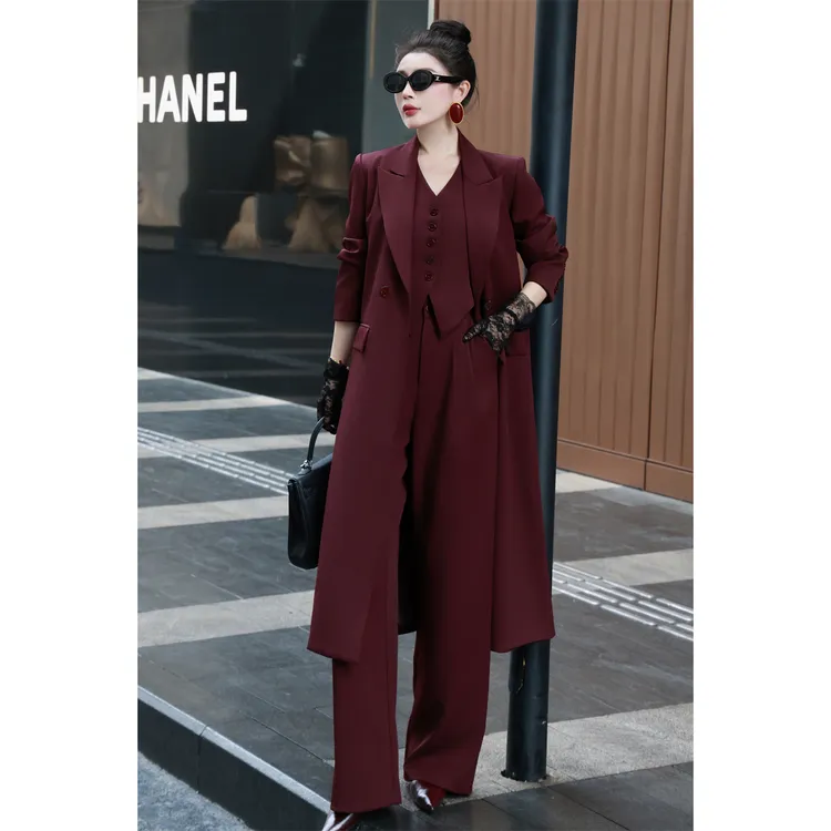 ZEROYK高定职业装设计感安可拉红风衣马甲阔腿裤洋气时髦三件套