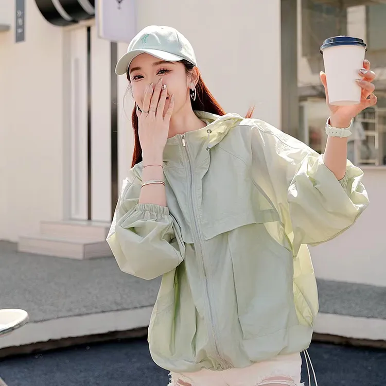 防晒衣女2025夏季新款宽松轻薄透气舒适休闲短款外套连帽遮阳薄款