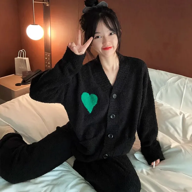 黑色高级感V领半边绒睡衣女2024秋冬季新款加厚珊瑚绒家居服套装