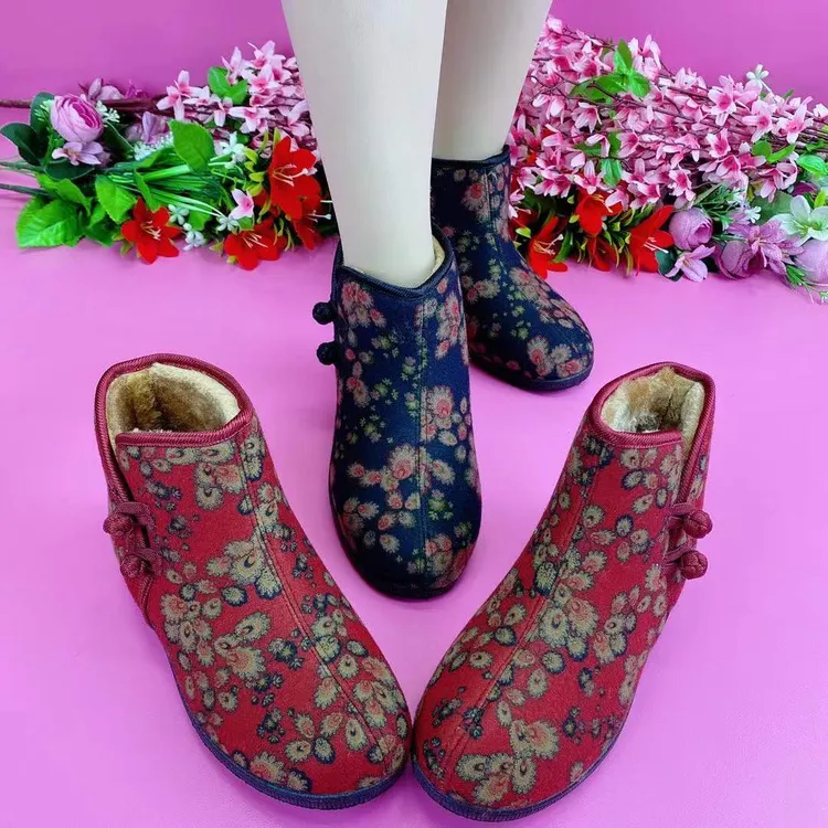 2022冬季新款老北京布鞋加绒加厚大棉雪地靴保暖女士老人妈妈棉靴