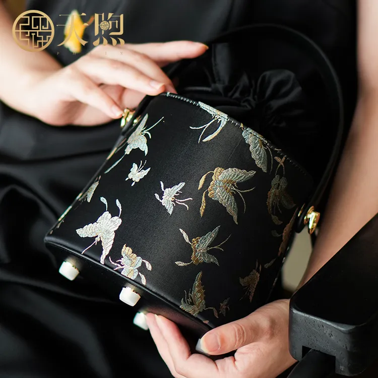 非遗新中式国风织锦提花手提单肩斜挎女包水桶包发财桶情人节送礼