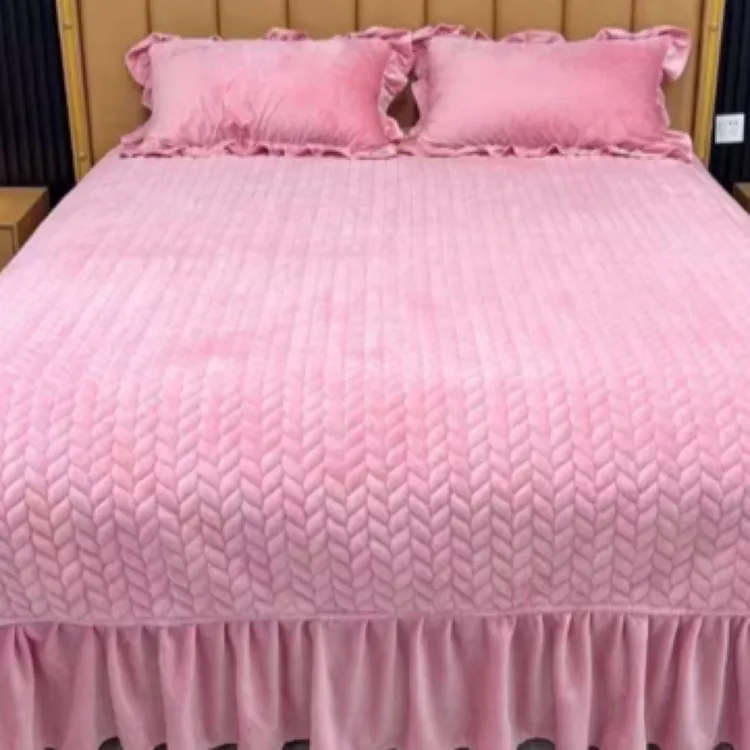 【床盖】单件牛奶绒加厚大花裙床盖防滑加层绗绣工艺床盖毯水洗新款