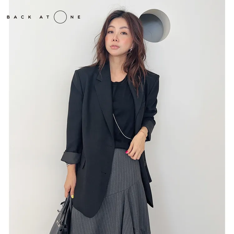 BackAtOne  “气场女王” 黑色廓形百搭经典翻驳领西服 B3SS-L011-K
